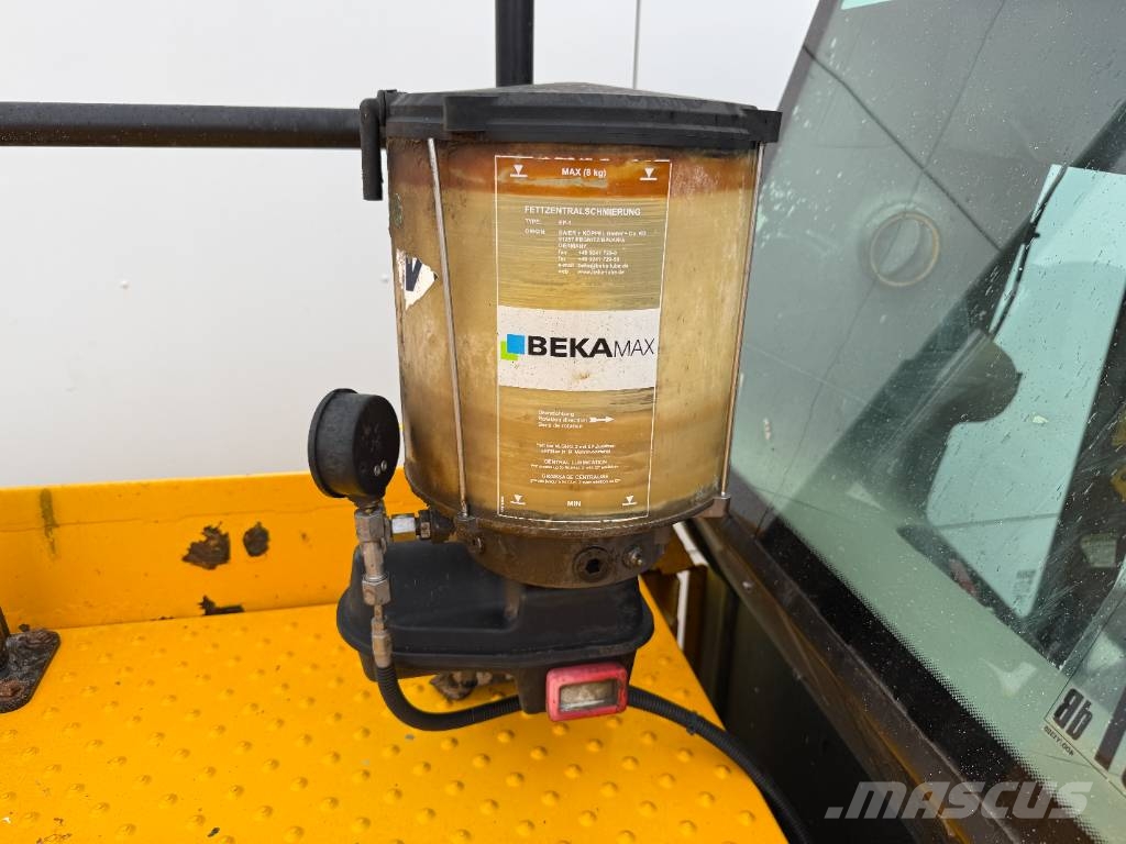JCB 220X-LC - Quick Coupler / Automatic Greasing Excavadoras sobre orugas