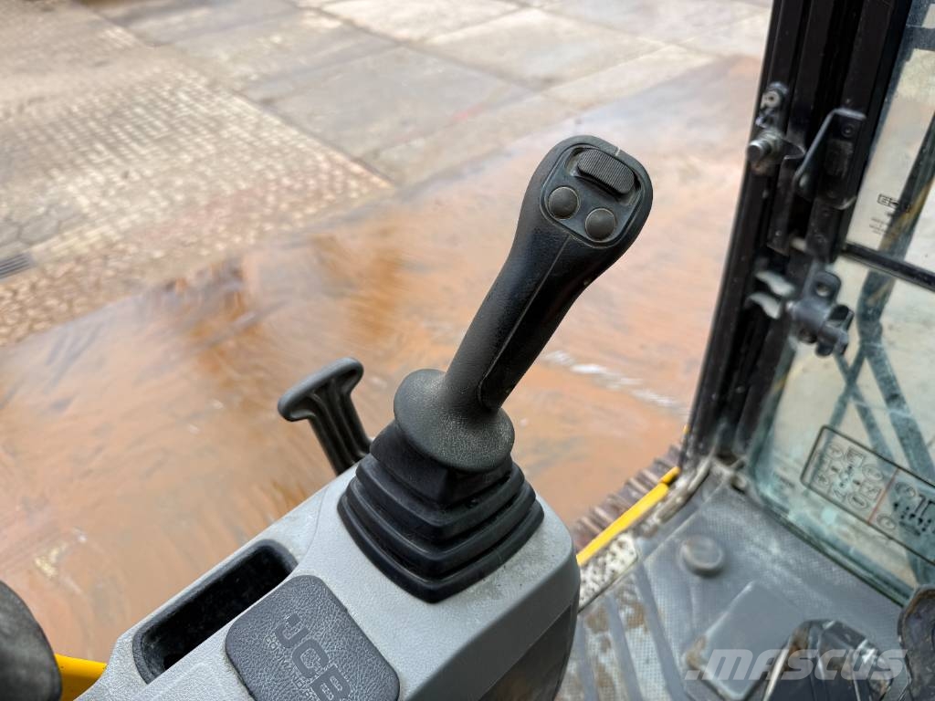 JCB 220X-LC - Quick Coupler / Automatic Greasing Excavadoras sobre orugas