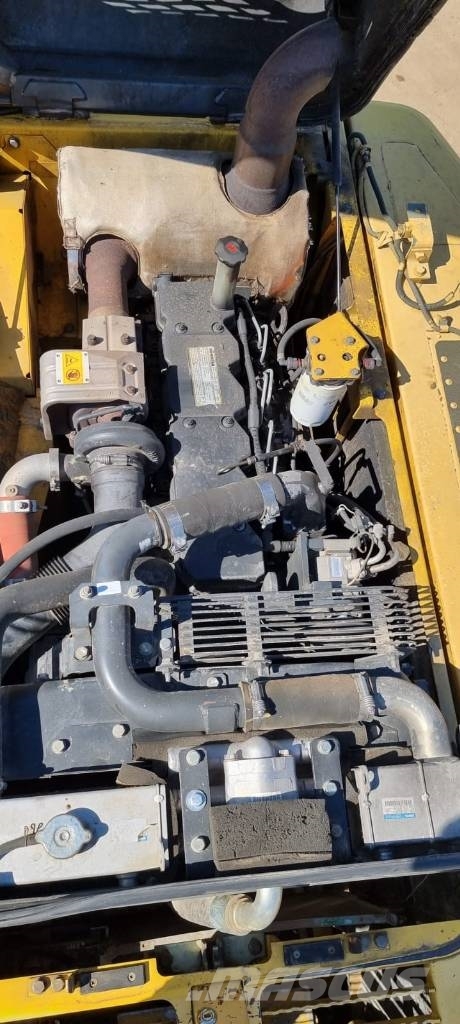 Komatsu PC 210-8 履带挖掘机