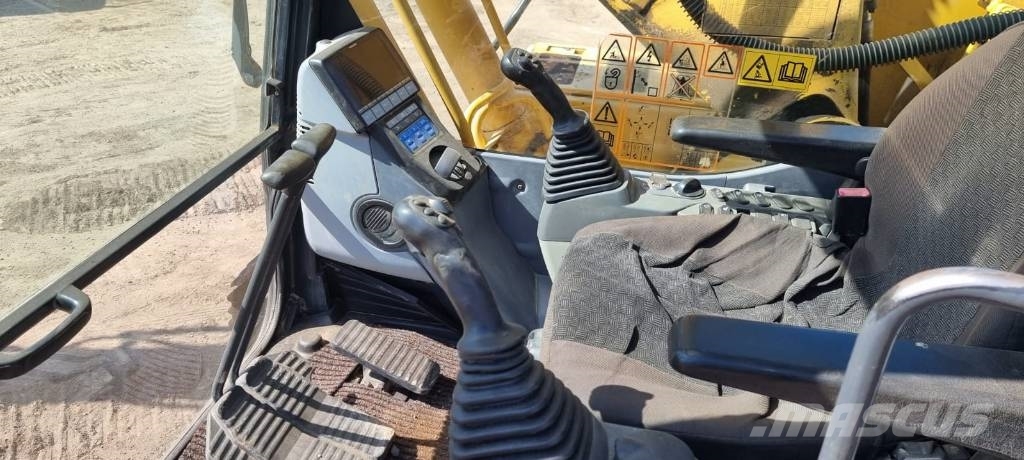Komatsu PC 210-8 履带挖掘机