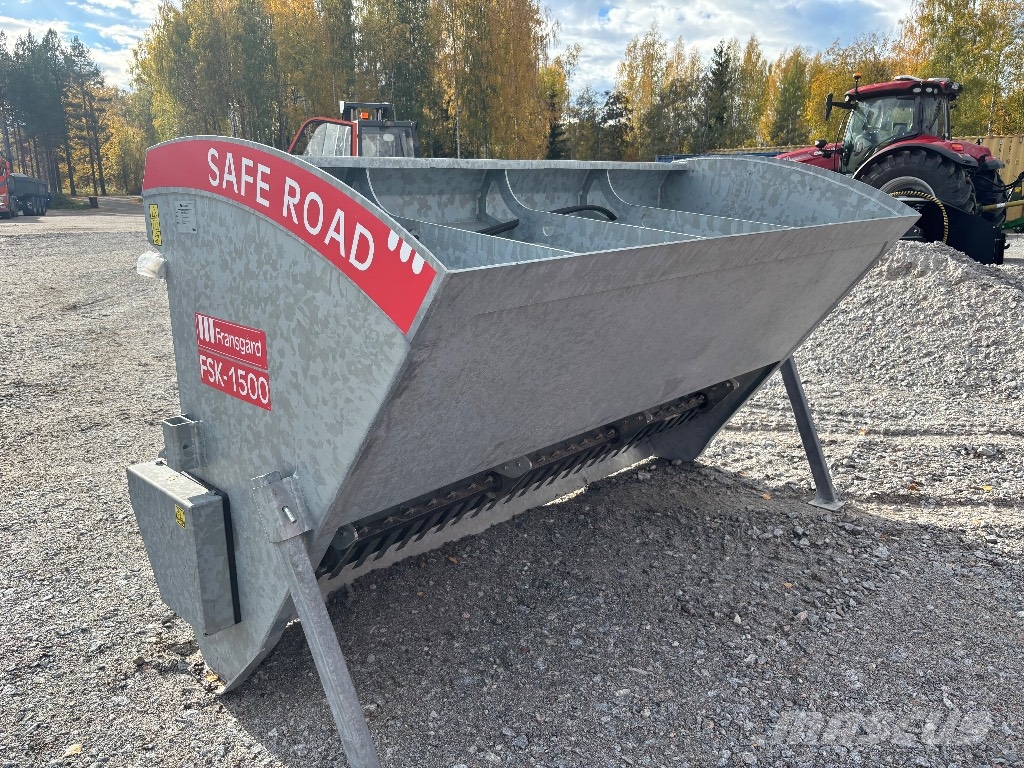 Fransgård Sandspridare 1000 liter 1500 liter Hiekan- ja suolanlevittimet