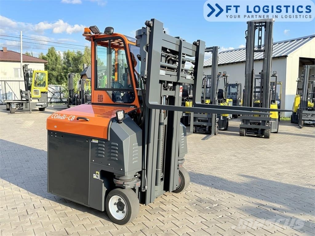 Combilift CBE2500 | ELECTRIC | TRIPLEX 4900MM | FORK POSITIO Carrello elevatore retrattile a 4 vie