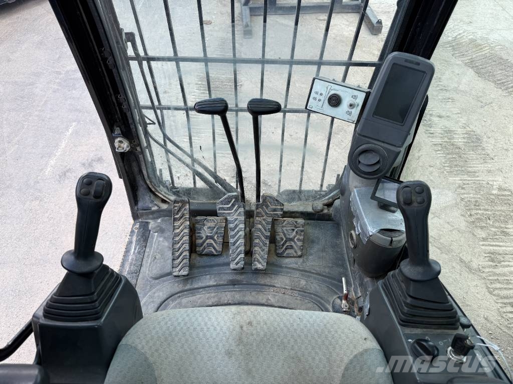 CAT 345C UHD 27m - Hydr Undercarriage / German Machine Excavadoras de demolición