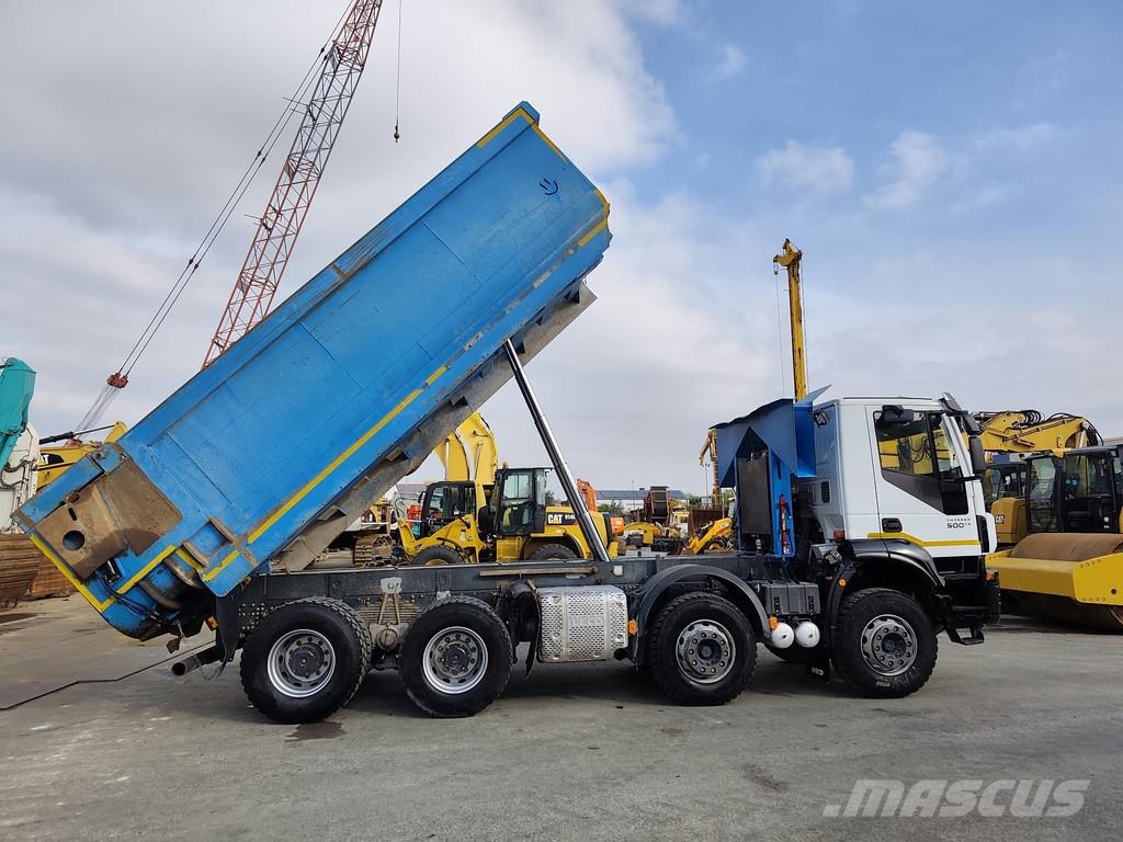 Iveco AD410T 8x4 kipper . Kiper tovornjaki