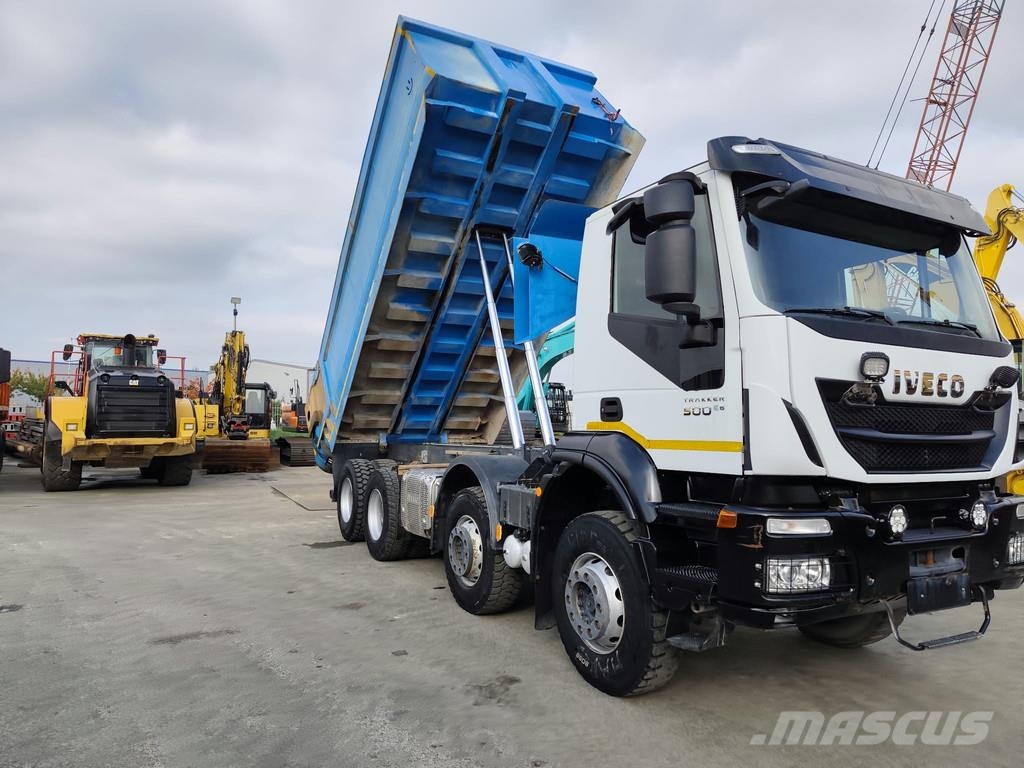 Iveco AD410T 8x4 kipper . Kiper tovornjaki