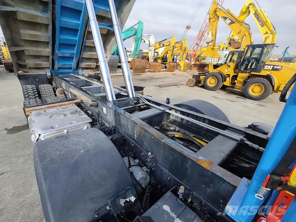Iveco AD410T 8x4 kipper . Kiper tovornjaki