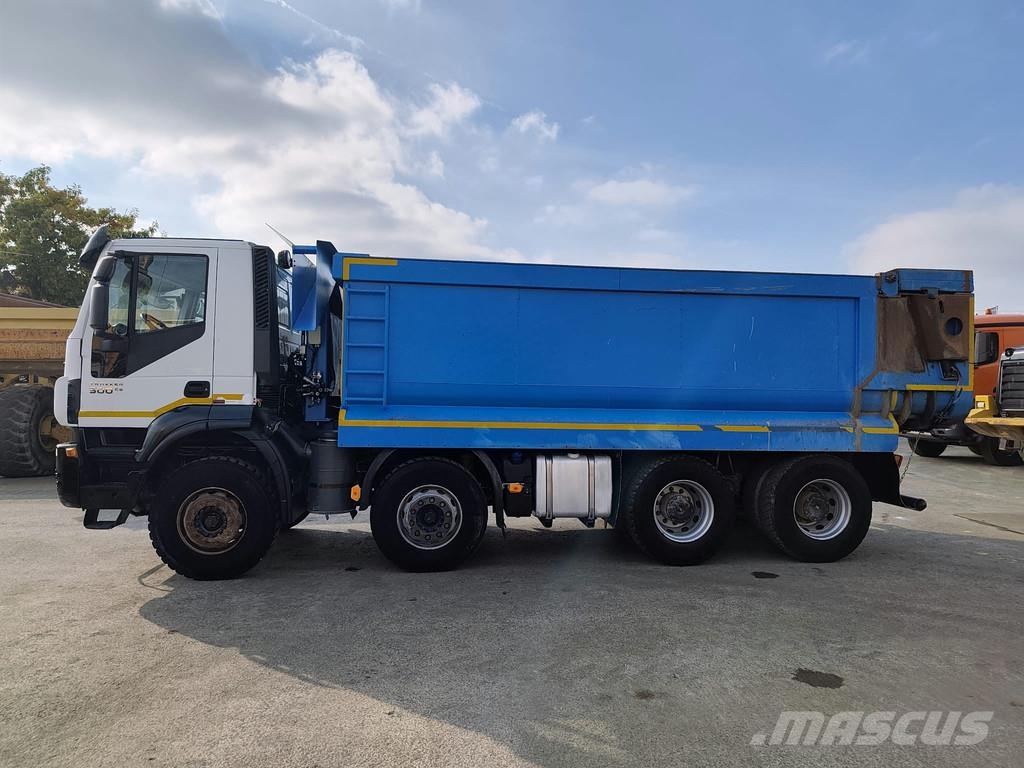 Iveco AD410T 8x4 kipper . Kiper tovornjaki