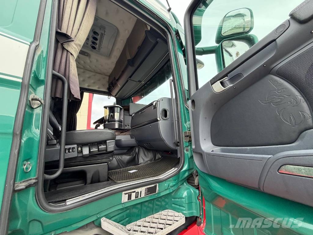 Scania R560LB6X2HNB Seria nr 5203 شاحنات بدرجة حرارة قابلة للضبط