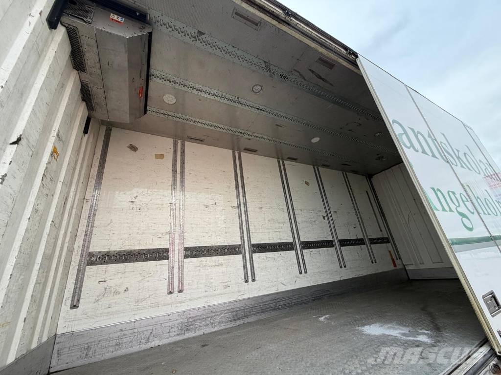 Scania R560LB6X2HNB Seria nr 5203 شاحنات بدرجة حرارة قابلة للضبط