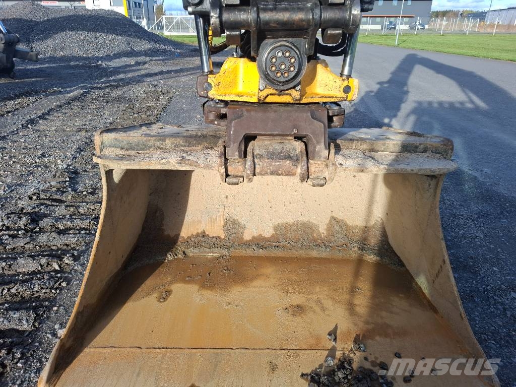 Hitachi ZX 210 LC-6 Telakaivukoneet