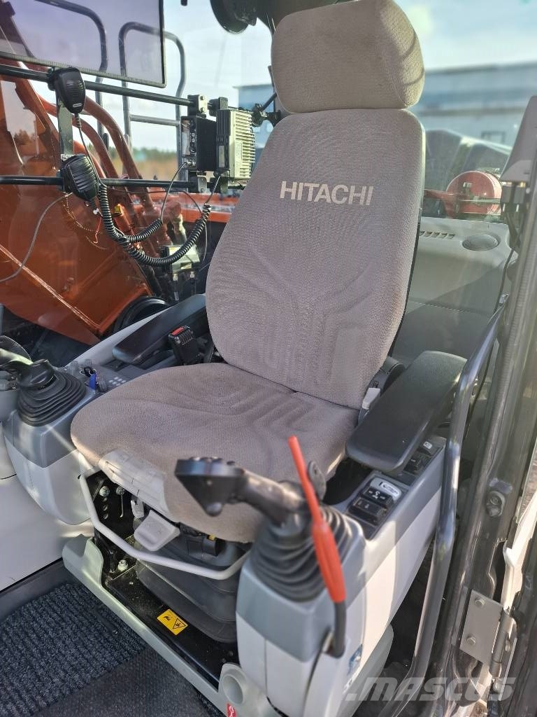 Hitachi ZX 210 LC-6 Telakaivukoneet