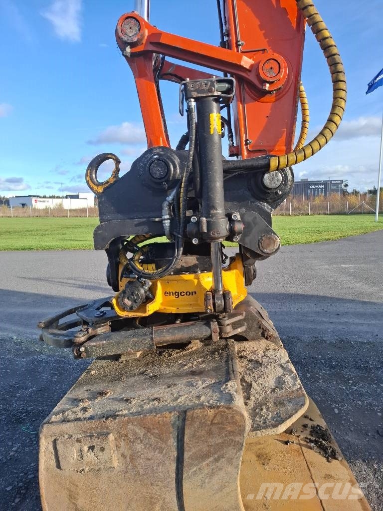 Hitachi ZX 210 LC-6 Telakaivukoneet