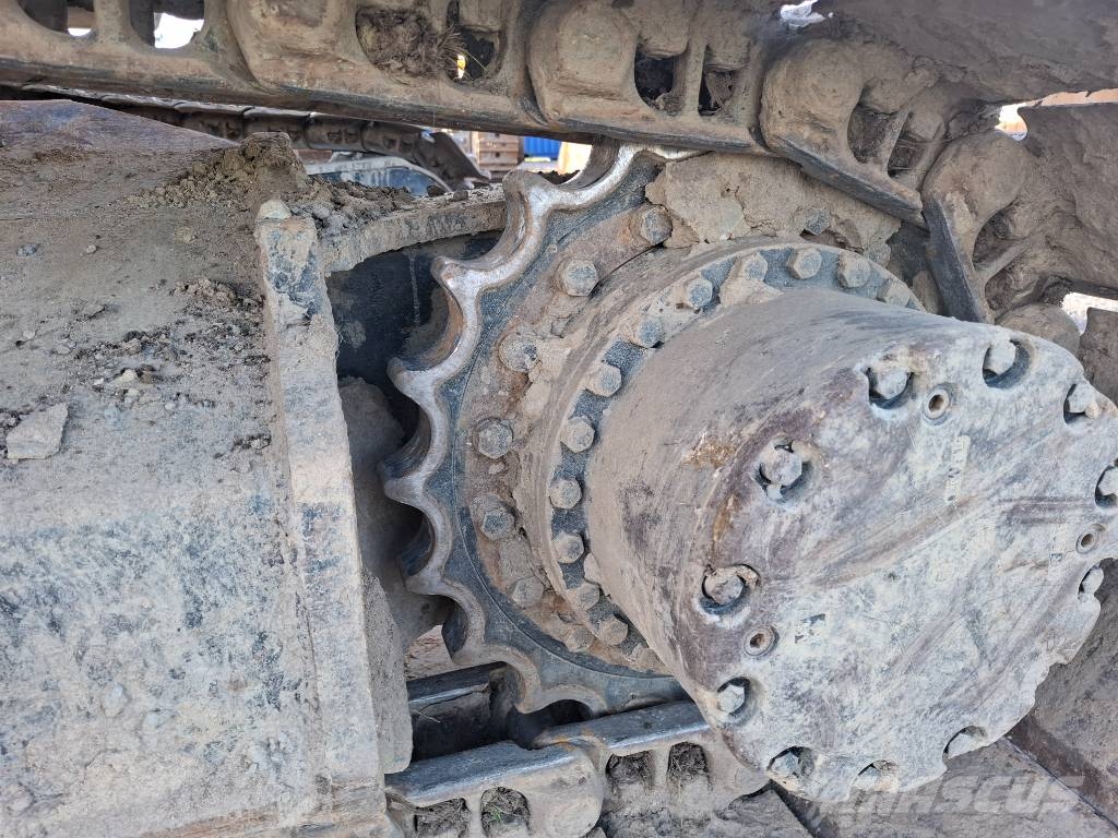 Hitachi ZX 210 LC-6 Telakaivukoneet