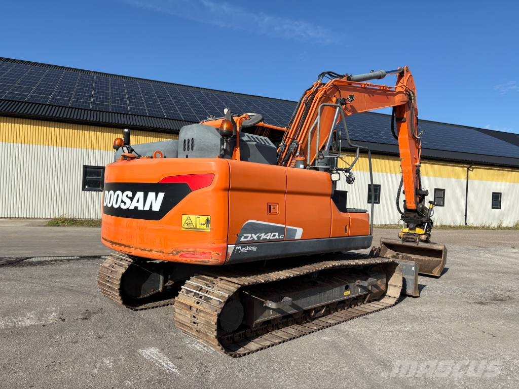 Doosan DX140 LC-5 grävmaskin, rototilt med grip Crawler excavators