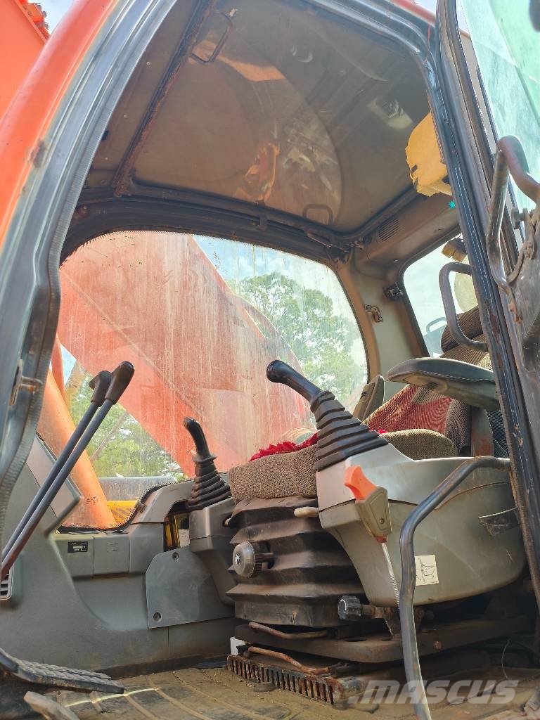 Doosan DX 300 大型油圧ショベル12t以上（パワーショベル・ユンボ）
