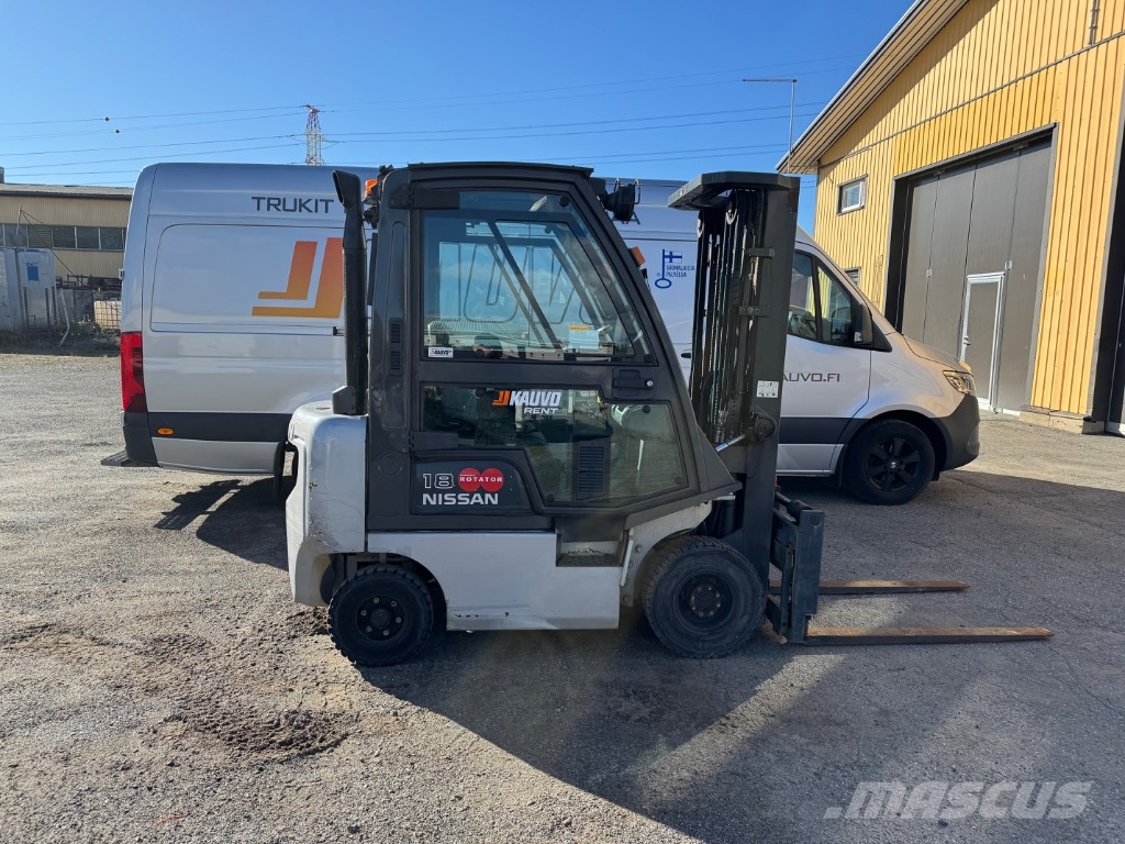 Nissan Y1D1 A 18 Q Diesel Trucker