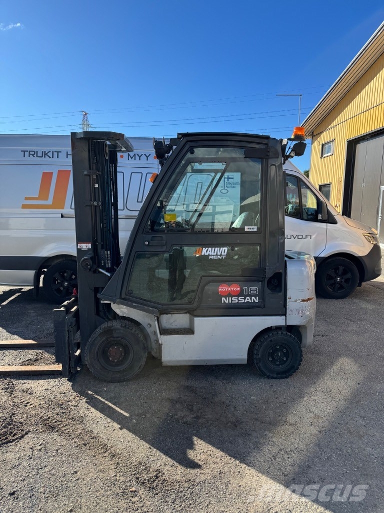 Nissan Y1D1 A 18 Q Diesel Trucker