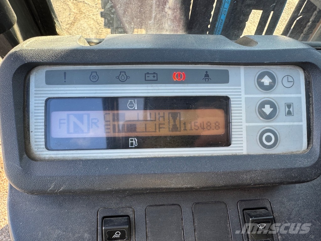 Nissan Y1D1 A 18 Q Diesel Trucker