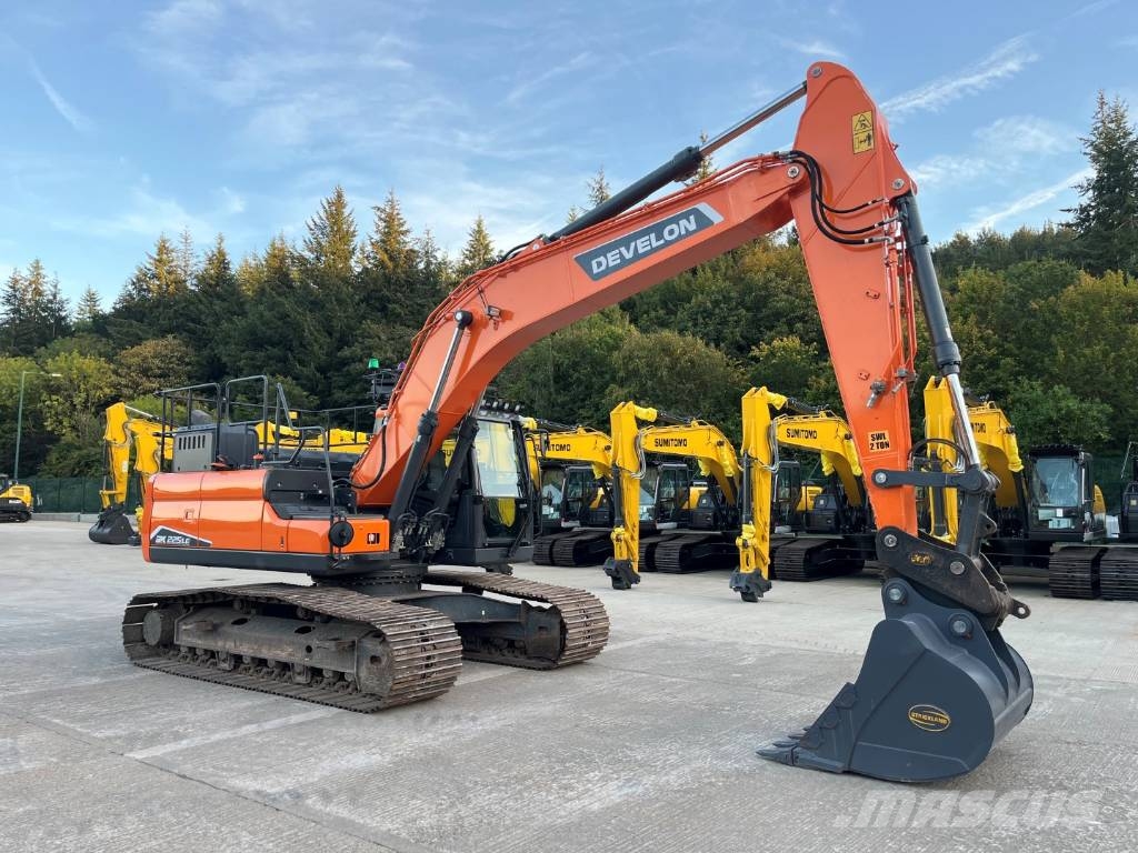 Develon DX 225 LC-7 Escavadeiras de esteiras