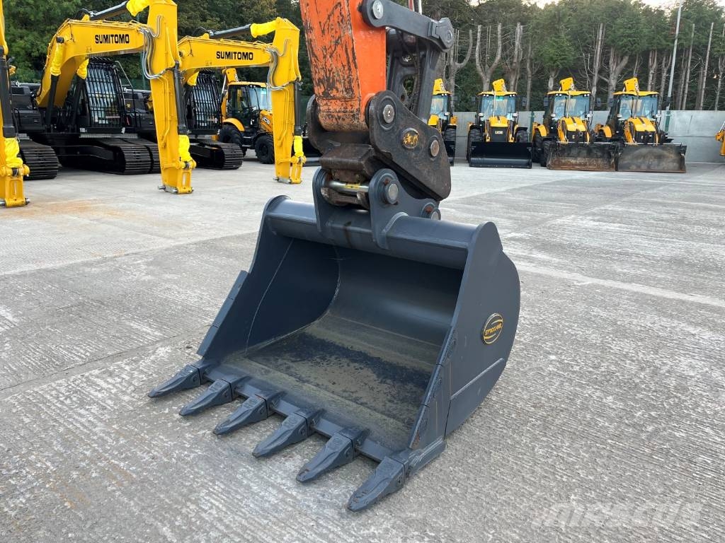 Develon DX 225 LC-7 Escavadeiras de esteiras
