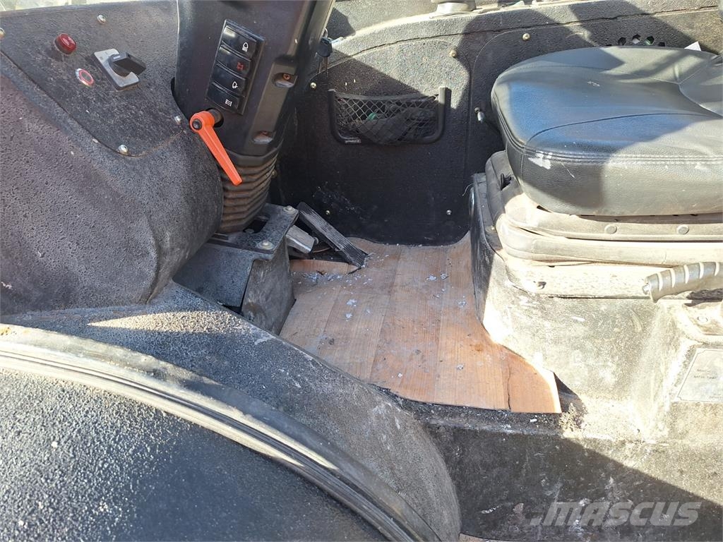 TELEHANDLER M630-60 Andere Transporter