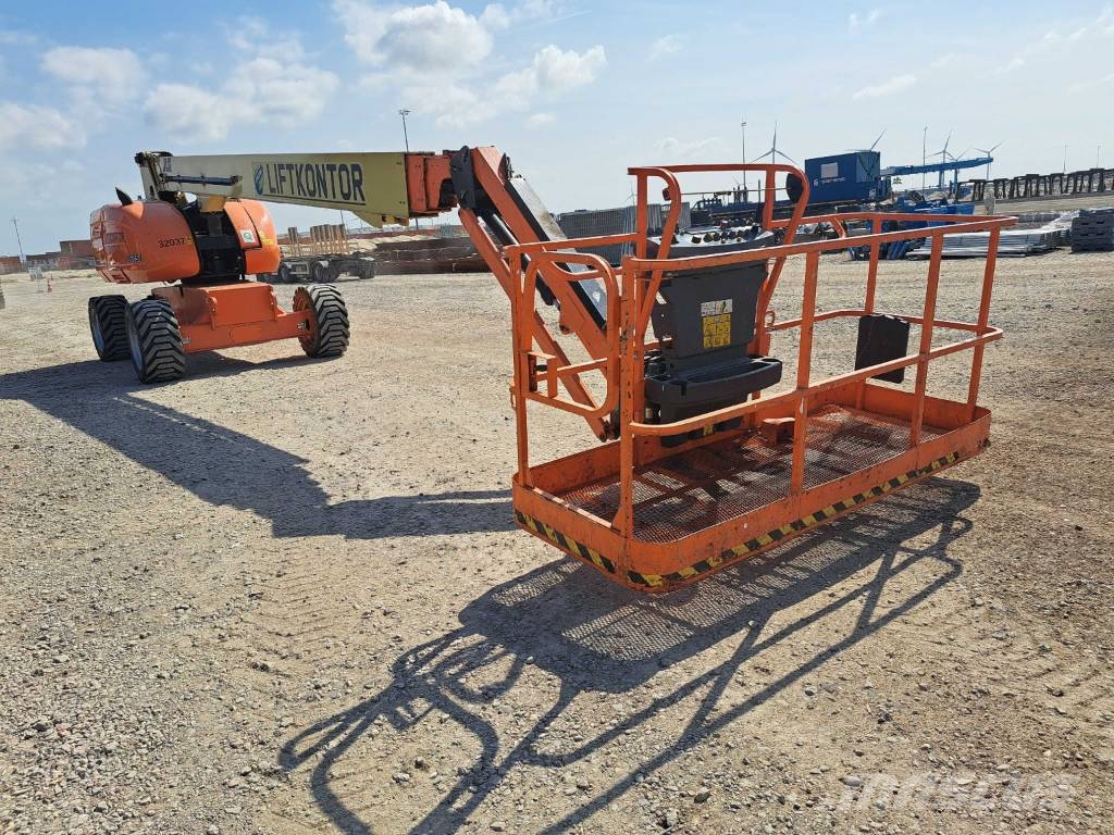 JLG 860 SJ - DUAL-CAPACITY Teleskopické plošiny