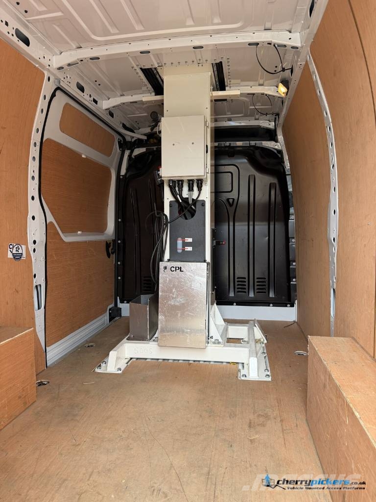 Renault Master Klubb K32 Cherry Picker Bilmontert lift