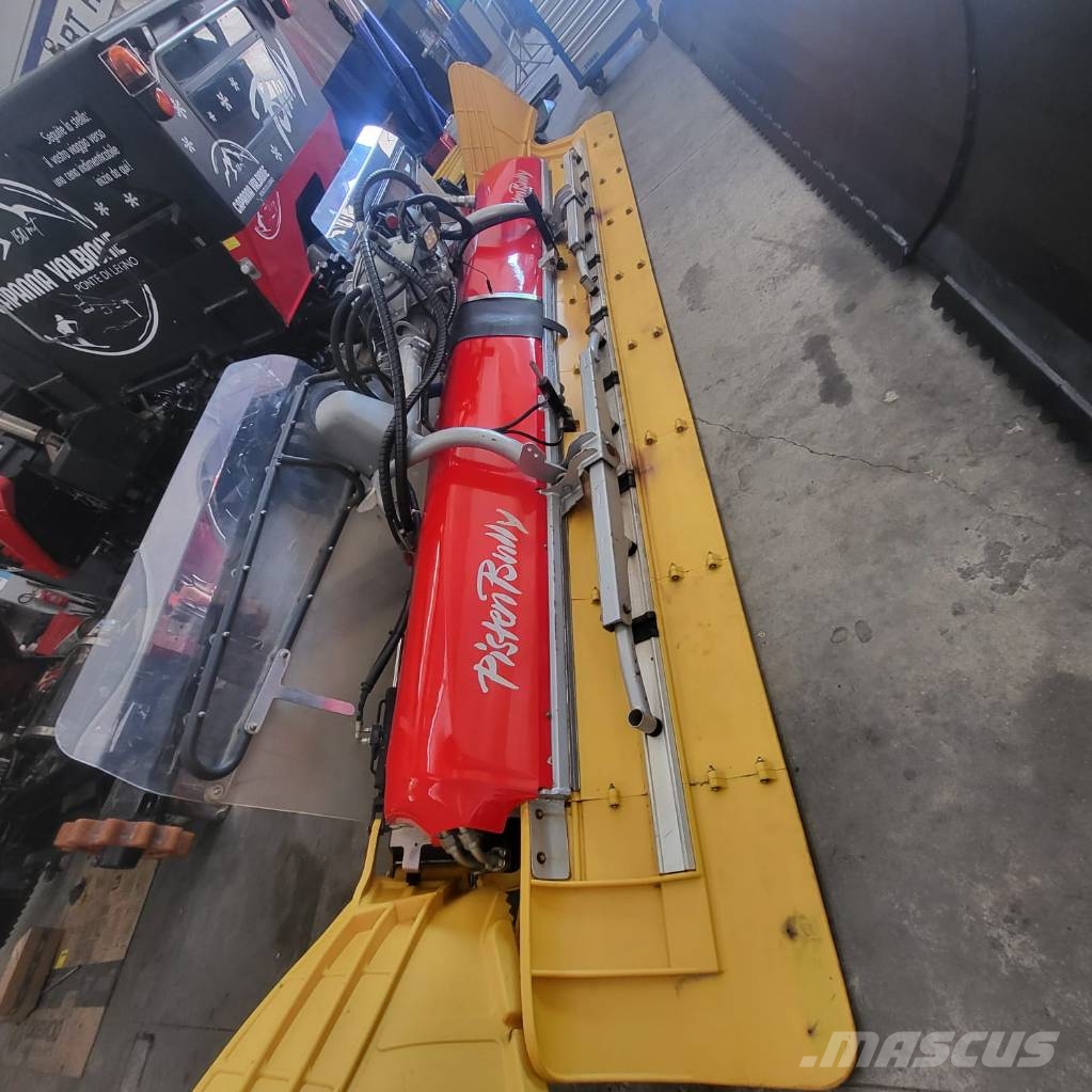Kässbohrer Pistenbully 600 Polar W كاسحات جليد
