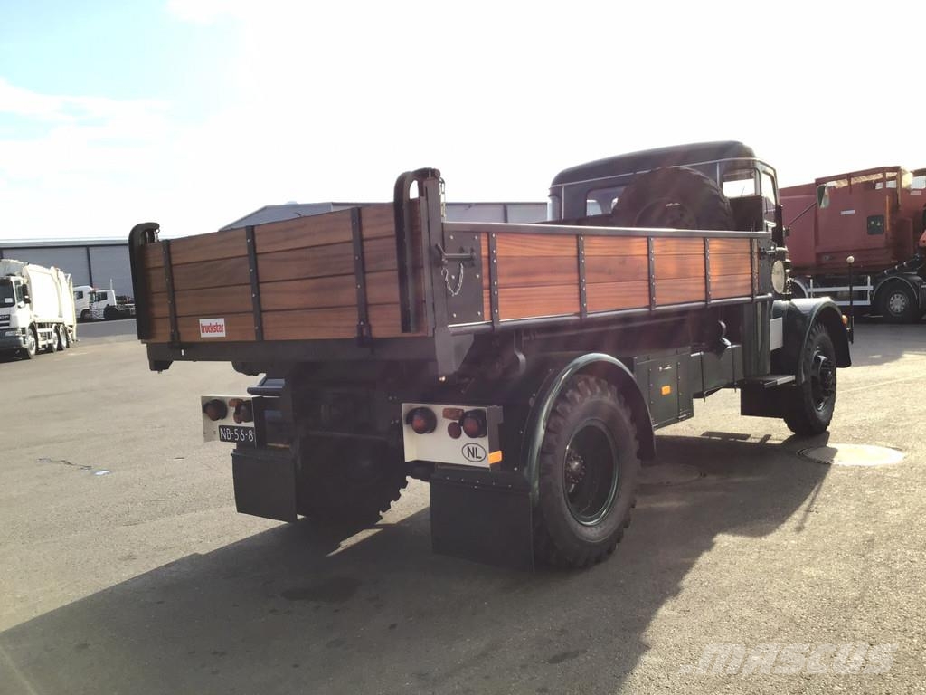 Hogra 4x4 met Netam kipper Wywrotki
