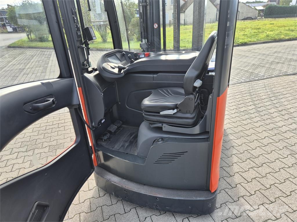 Linde R16 Vollkabine Schubmaststapler