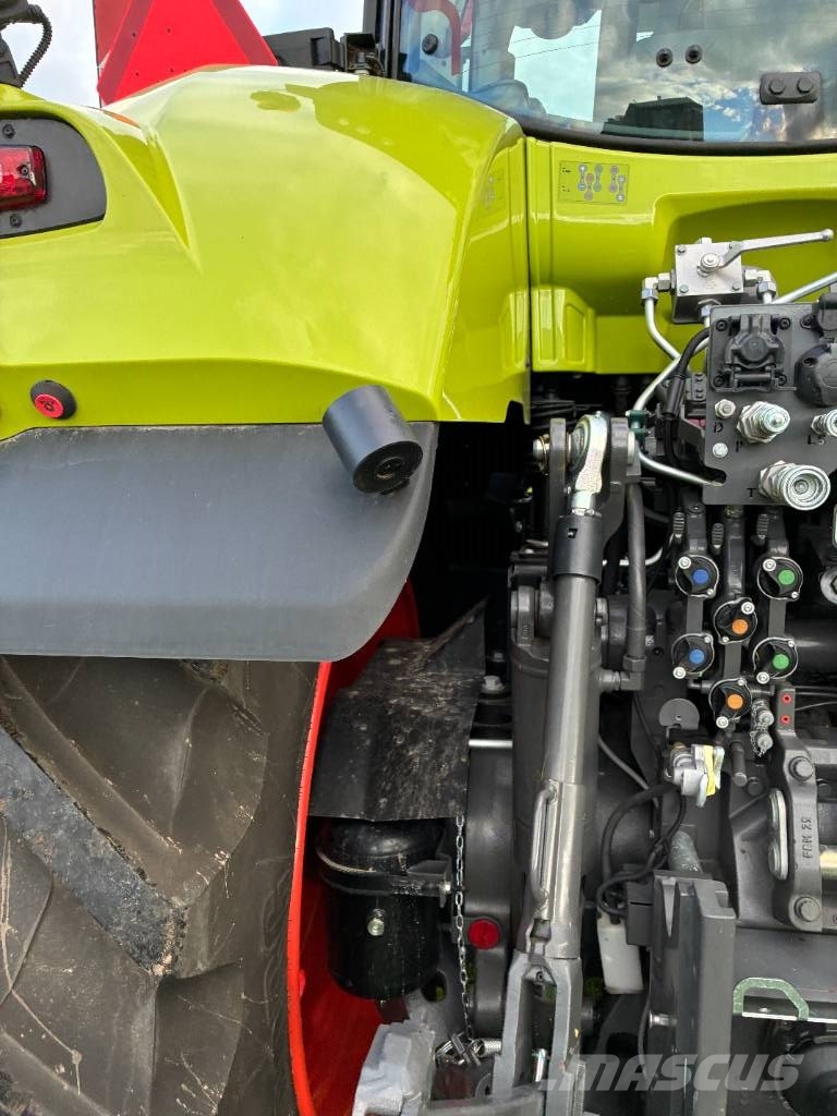 CLAAS Axion 960 Traktori