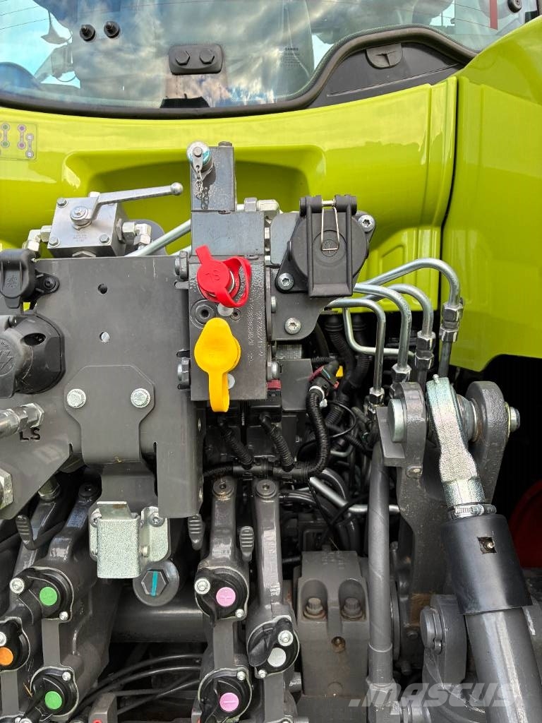 CLAAS Axion 960 Traktori