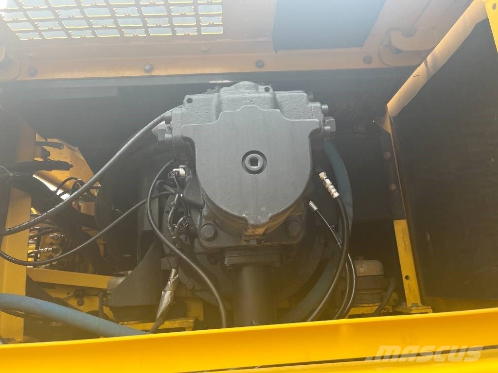 Komatsu PC450-8 Εκσκαφείς με ερπύστριες