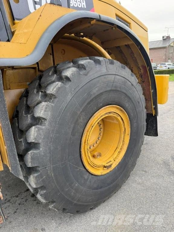 CAT 966H Kolesni nakladalci