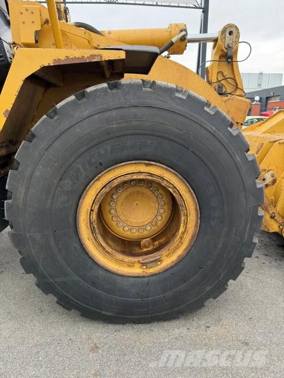CAT 966H Kolesni nakladalci