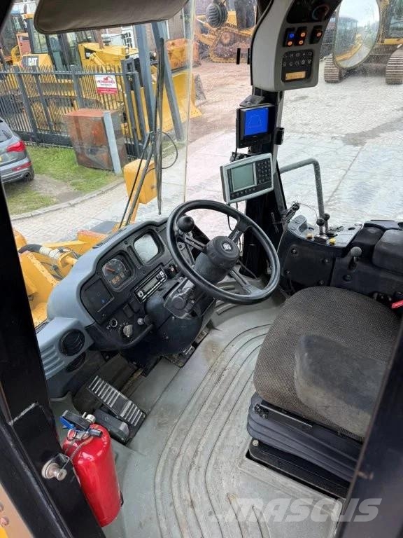CAT 966H Kolesni nakladalci