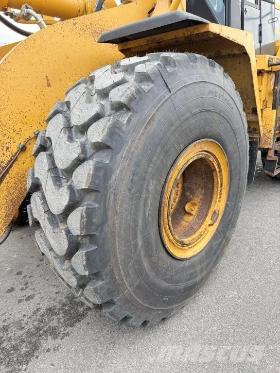 CAT 966H Kolesni nakladalci