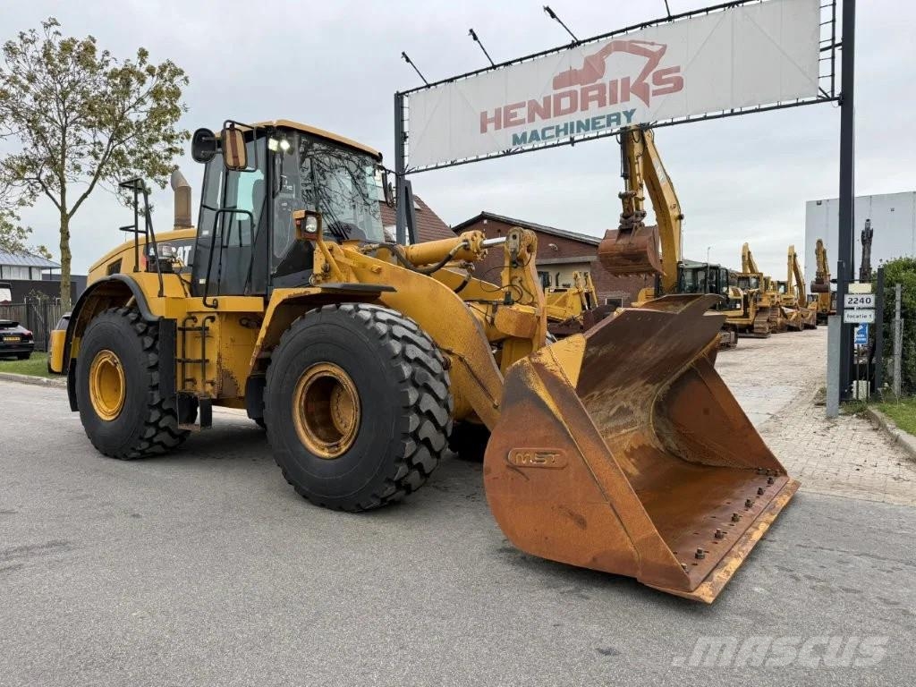 CAT 966H Kolesni nakladalci