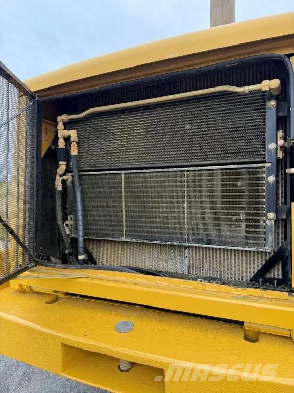 CAT 966H Kolesni nakladalci