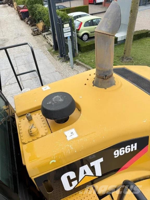 CAT 966H Kolesni nakladalci