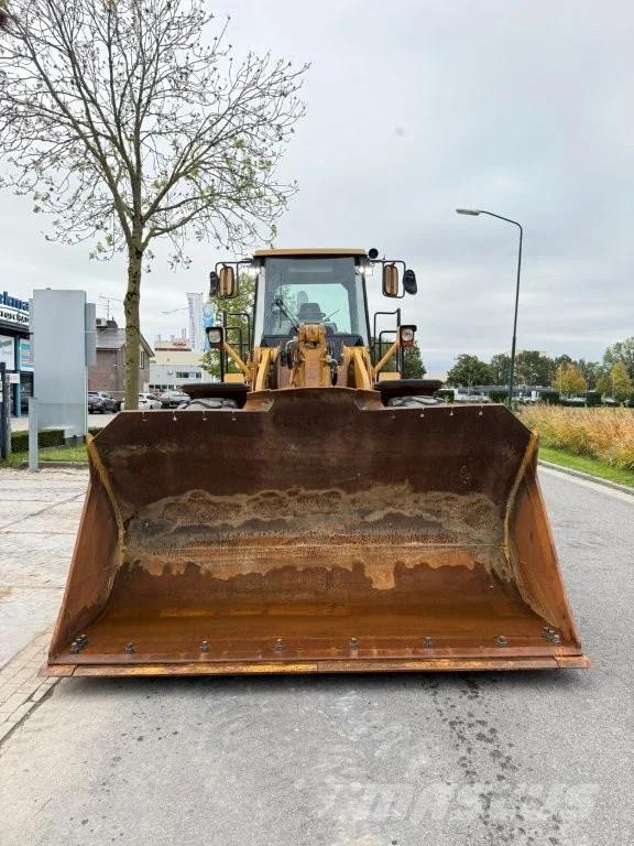 CAT 966H Kolesni nakladalci