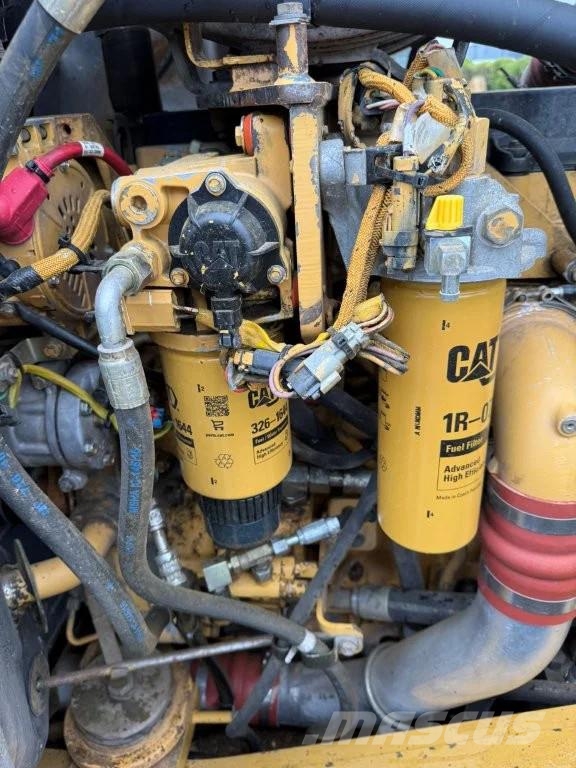 CAT 966H Kolesni nakladalci
