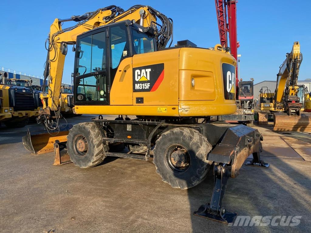 CAT M315F . Pyöräkaivukoneet