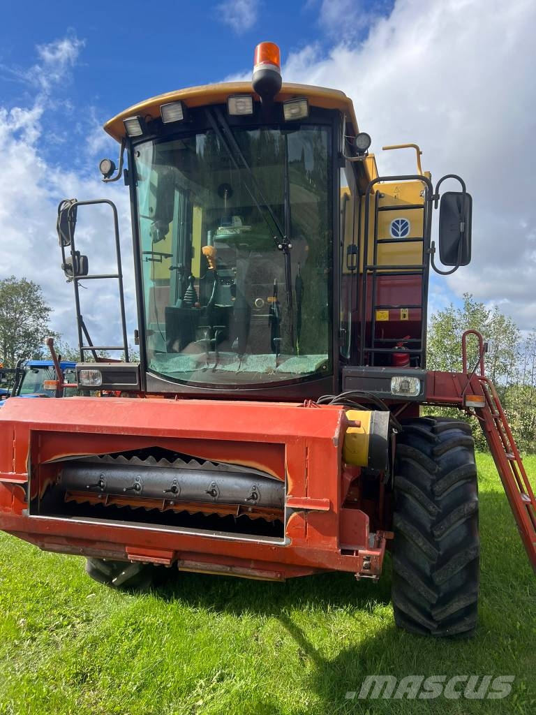 New Holland L520 Комбайни