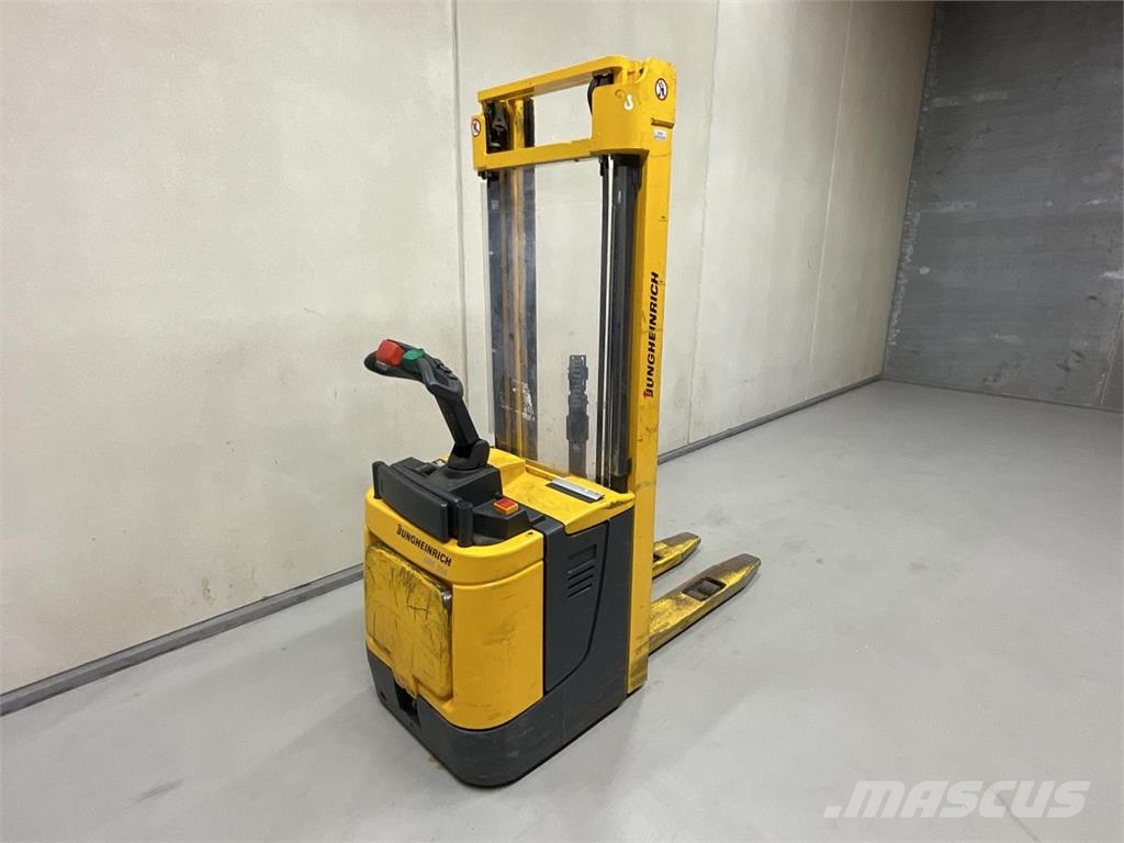 Jungheinrich ERC214 Stand-in stackers