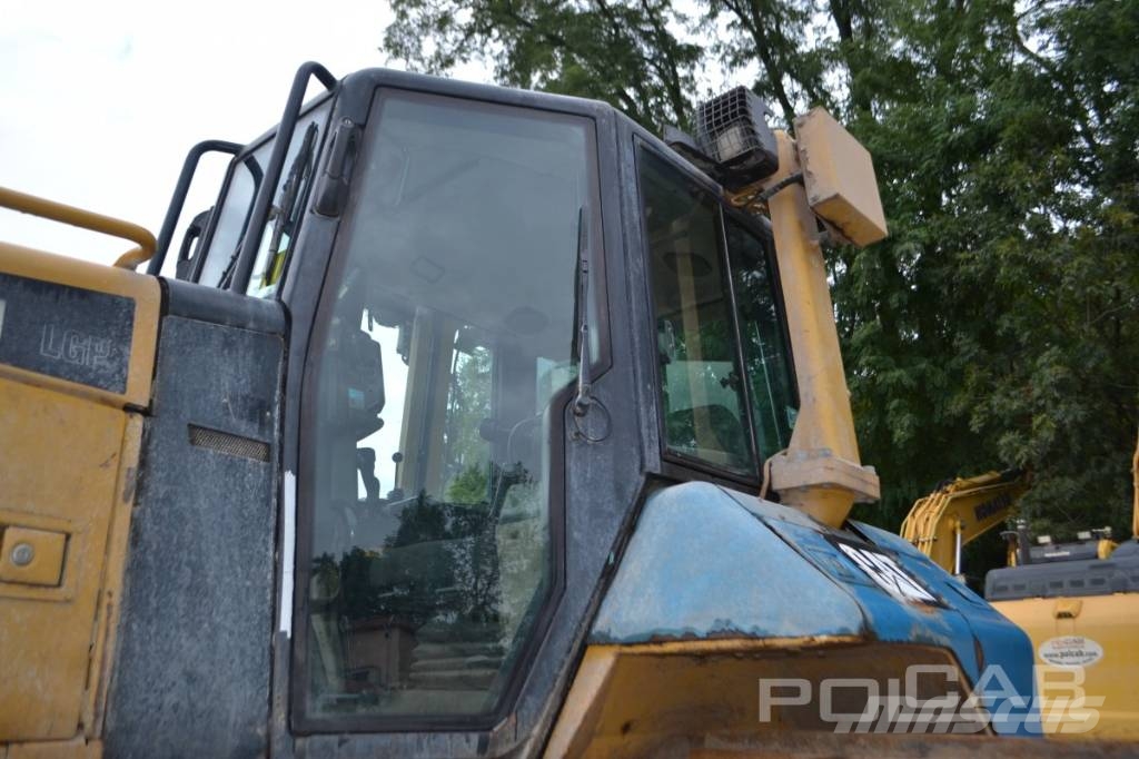 CAT D 6 N Гусеничні бульдозери