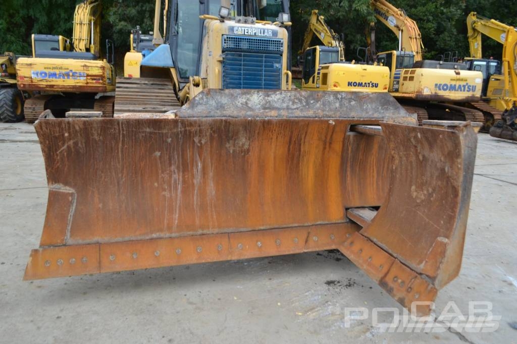 CAT D 6 N Гусеничні бульдозери