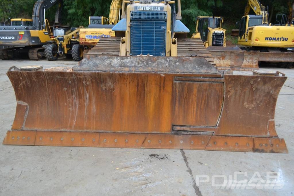 CAT D 6 N Гусеничні бульдозери