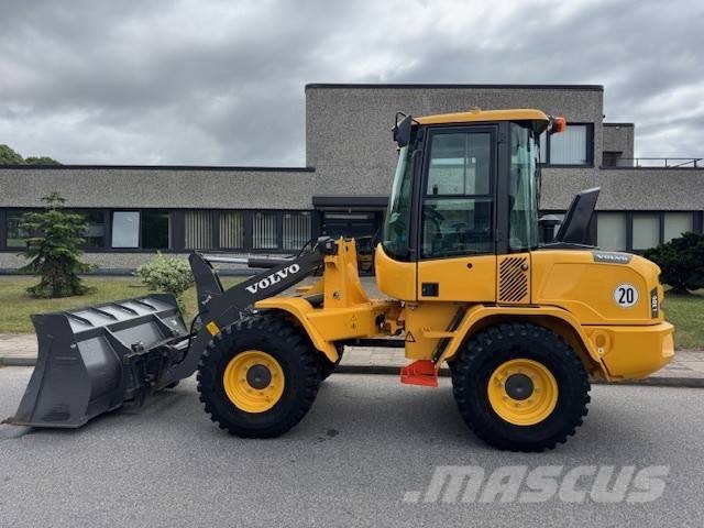 Volvo L 35 G 輪胎式裝載機