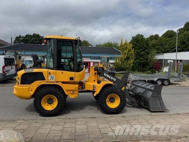 Volvo L 35 G 輪胎式裝載機